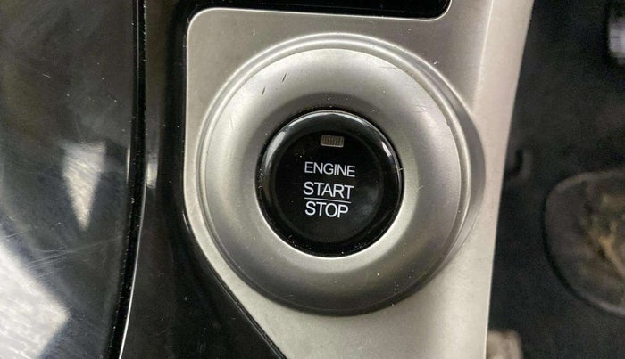 2019 Mahindra XUV500 W9, Diesel, Manual, 88,963 km, Keyless Start/ Stop Button