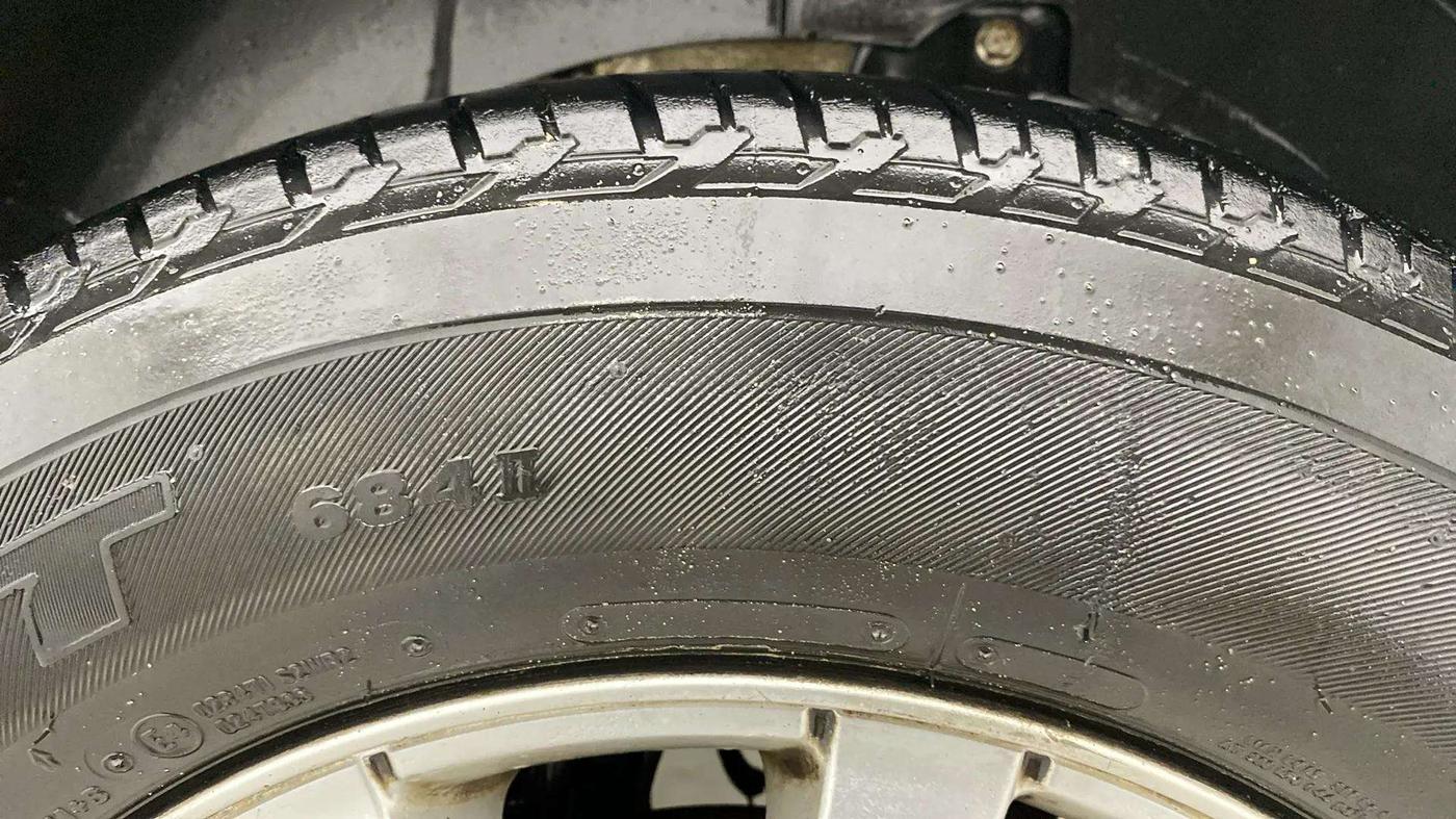 2019 Mahindra XUV500 W9, Diesel, Manual, 88,963 km, Left Rear Tyre Tread