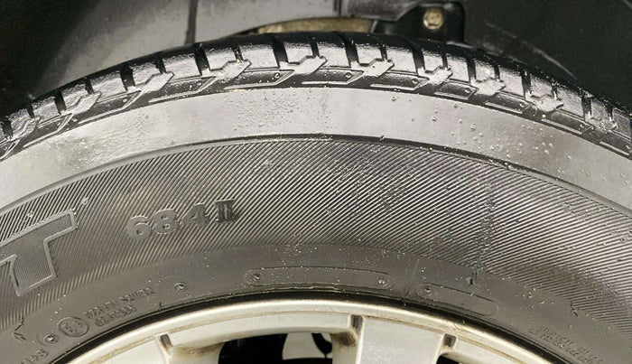 2019 Mahindra XUV500 W9, Diesel, Manual, 88,963 km, Left Rear Tyre Tread