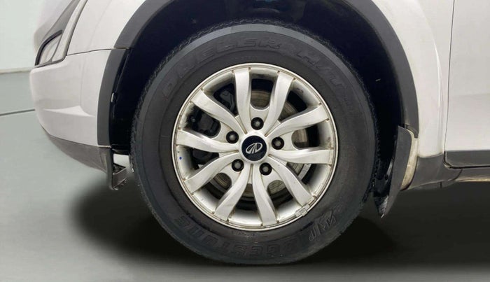 2019 Mahindra XUV500 W9, Diesel, Manual, 88,963 km, Left Front Wheel