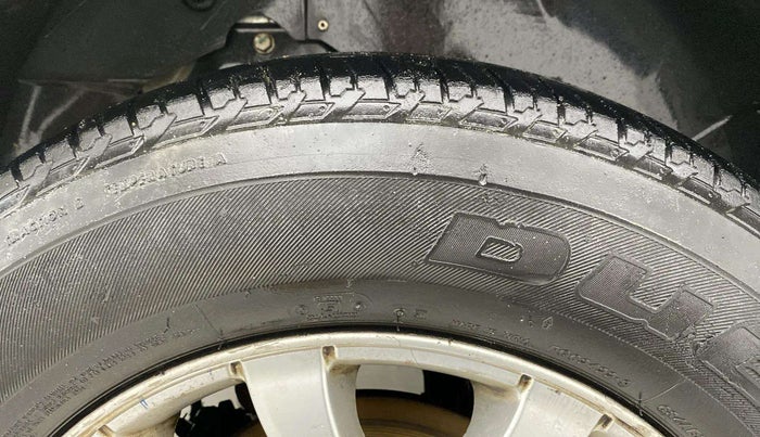 2019 Mahindra XUV500 W9, Diesel, Manual, 88,963 km, Right Rear Tyre Tread