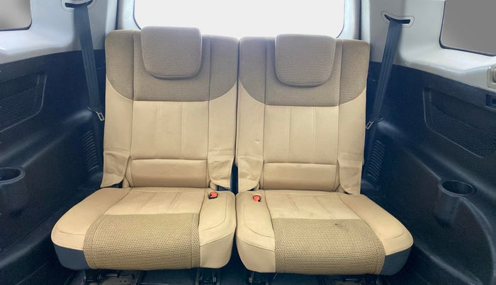 2019 Mahindra XUV500 W9, Diesel, Manual, 88,963 km, Third Seat Row ( optional )