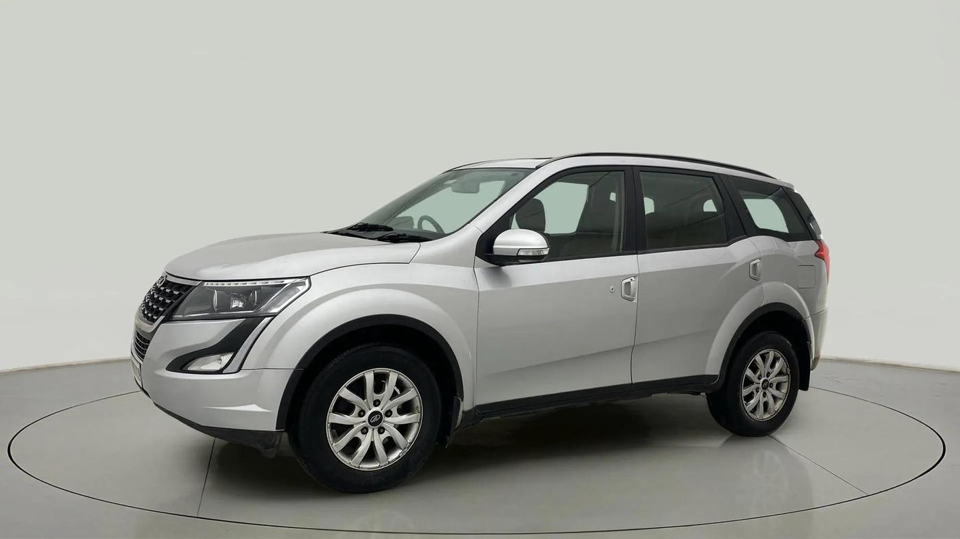 2019 Mahindra XUV500 W9, Diesel, Manual, 88,963 km, Left Front Diagonal