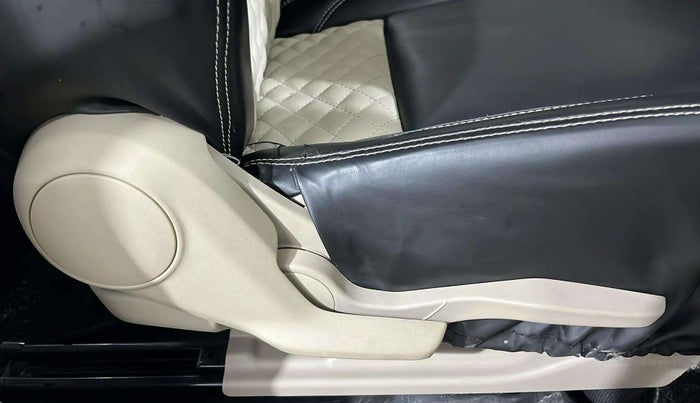 2023 Maruti Dzire VXI, Petrol, Manual, 8,877 km, Driver Side Adjustment Panel