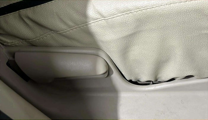 2015 Maruti Swift Dzire VXI, Petrol, Manual, 45,718 km, Driver Side Adjustment Panel