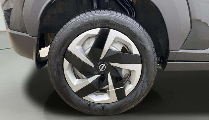 2024 Nissan MAGNITE Acenta B4D 1.0 Petrol AMT, Petrol, Automatic, 10,281 km, Right Rear Wheel