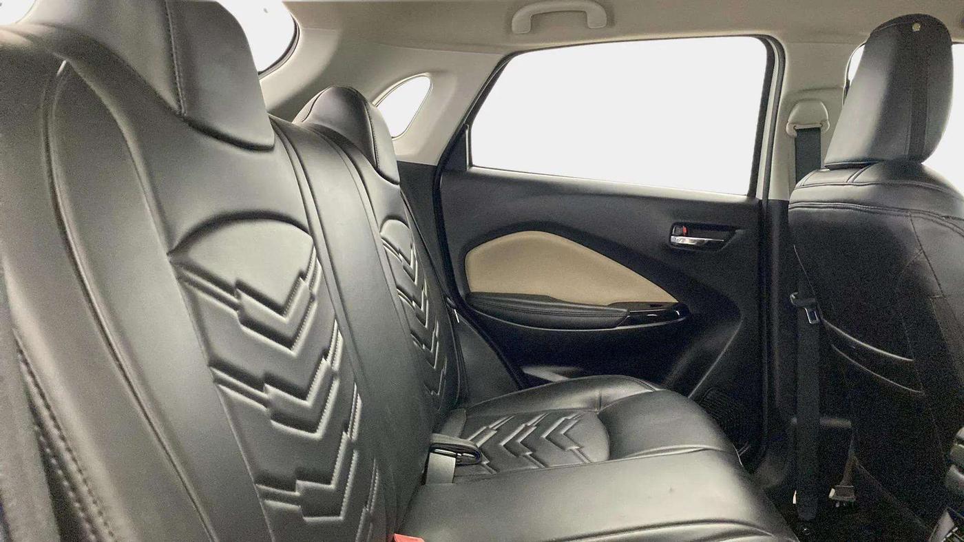 2023 Toyota Glanza G AMT, Petrol, Automatic, 25,499 km, Right Side Rear Door Cabin