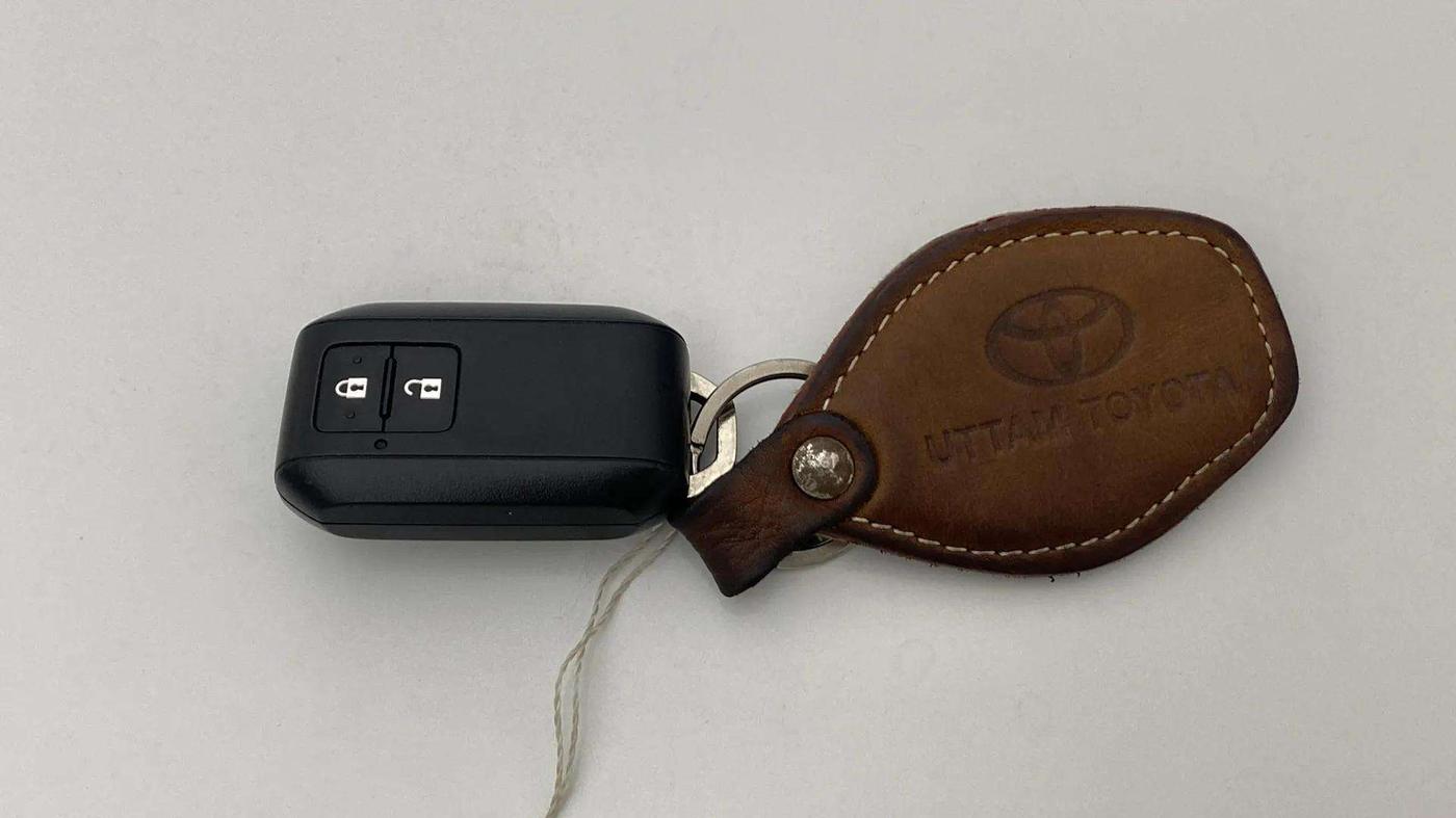 2023 Toyota Glanza G AMT, Petrol, Automatic, 25,499 km, Key Close Up