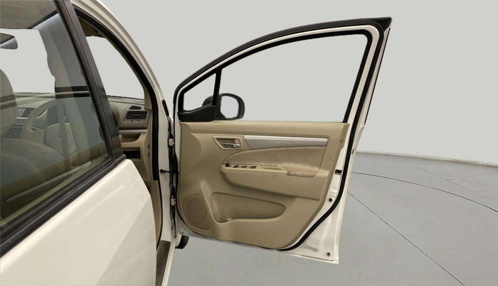 2012 Maruti Ertiga VXI, Petrol, Manual, 52,904 km, RHS Front Door