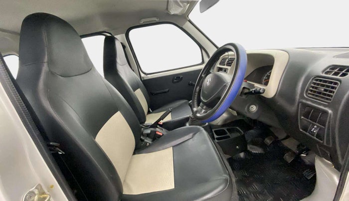 2020 Maruti Eeco 5 STR WITH A/C+HTR, Petrol, Manual, 29,252 km, Right Side Front Door Cabin