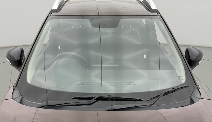 2022 Renault Kiger RXT (O) TURBO MT, Petrol, Manual, 15,544 km, Front Windshield