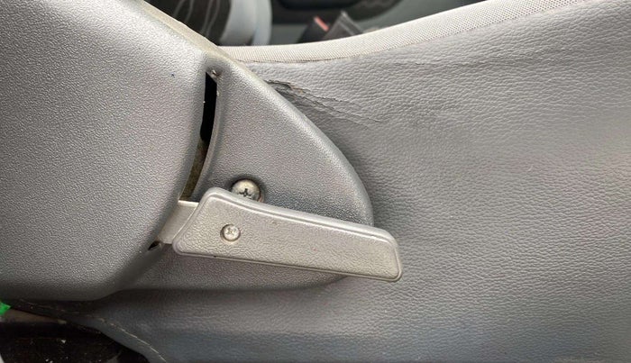 2014 Maruti Alto 800 VXI, Petrol, Manual, 40,961 km, Driver Side Adjustment Panel