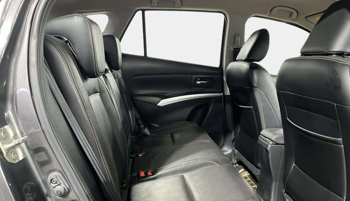 2018 Maruti S Cross ALPHA 1.3, Diesel, Manual, 79,525 km, Right Side Rear Door Cabin
