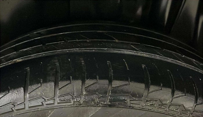 2018 Maruti S Cross ALPHA 1.3, Diesel, Manual, 79,525 km, Left Rear Tyre Tread