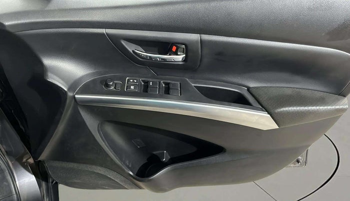 2018 Maruti S Cross ALPHA 1.3, Diesel, Manual, 79,525 km, Driver Side Door Panels Control
