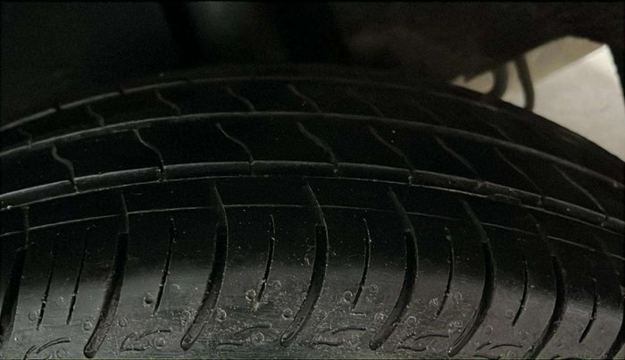 2021 Maruti Baleno SIGMA PETROL 1.2, Petrol, Manual, 28,606 km, Left Rear Tyre Tread