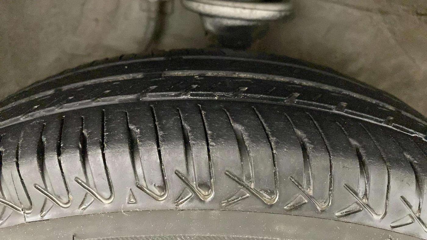 2015 Maruti Alto 800 LXI, Petrol, Manual, 47,747 km, Right Front Tyre Tread