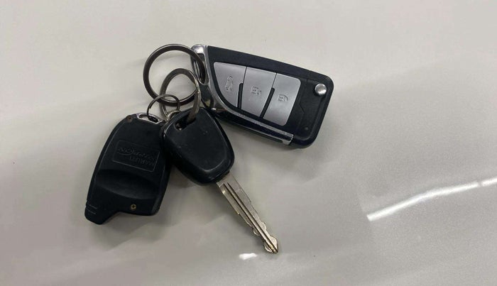 2014 Maruti Celerio VXI, Petrol, Manual, 50,940 km, Key Close Up