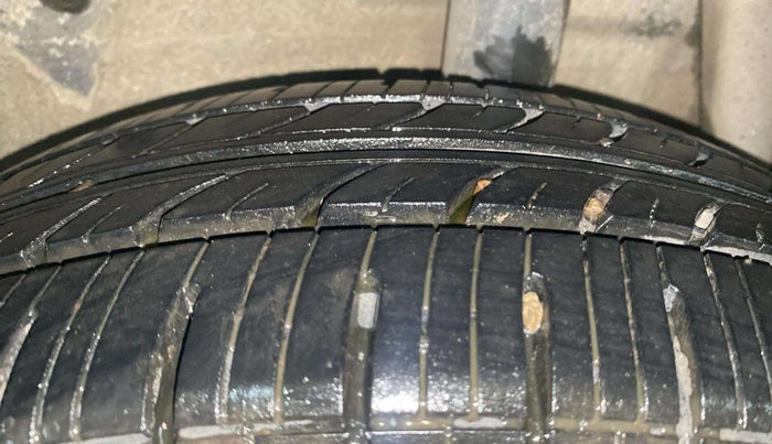 2014 Maruti Celerio VXI, Petrol, Manual, 50,940 km, Left Rear Tyre Tread