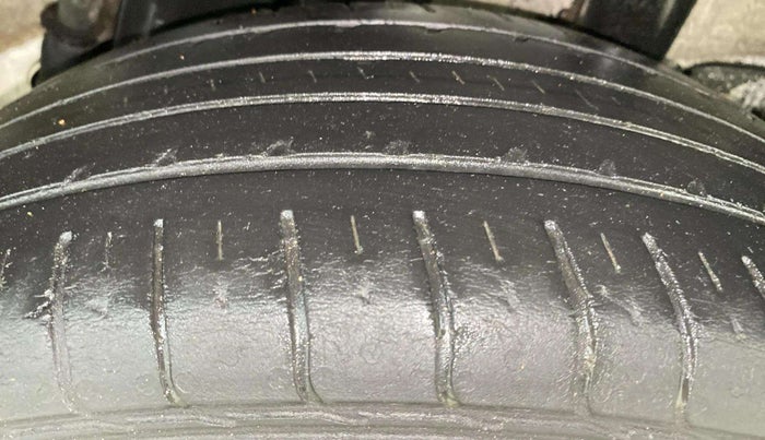 2022 Hyundai VENUE S+ 1.2, Petrol, Manual, 72,098 km, Left Rear Tyre Tread