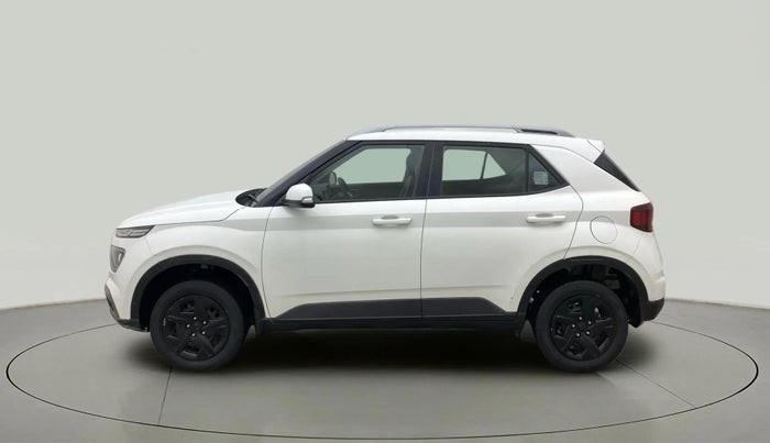 2022 Hyundai VENUE S+ 1.2, Petrol, Manual, 72,098 km, Left Side