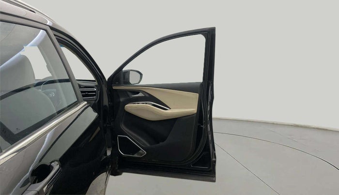 2023 MG HECTOR SAVVY PRO 1.5 TURBO CVT PETROL, Petrol, Automatic, 38,005 km, RHS Front Door
