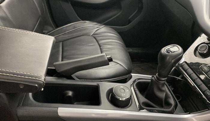 2022 Tata NEXON XM SUNROOF PETROL, Petrol, Manual, 31,588 km, Gear Lever