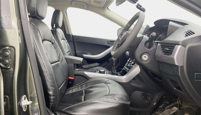 2022 Tata NEXON XM SUNROOF PETROL, Petrol, Manual, 31,588 km, Right Side Front Door Cabin