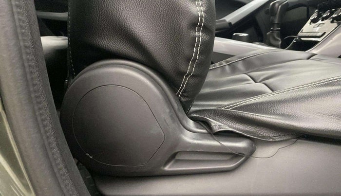 2022 Tata NEXON XM SUNROOF PETROL, Petrol, Manual, 31,588 km, Driver Side Adjustment Panel