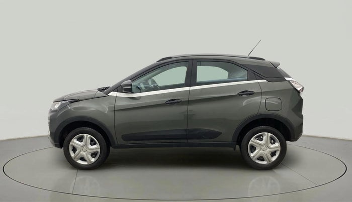 2022 Tata NEXON XM SUNROOF PETROL, Petrol, Manual, 31,588 km, Left Side