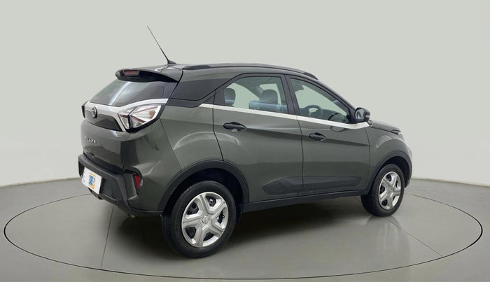 2022 Tata NEXON XM SUNROOF PETROL, Petrol, Manual, 31,588 km, Right Back Diagonal