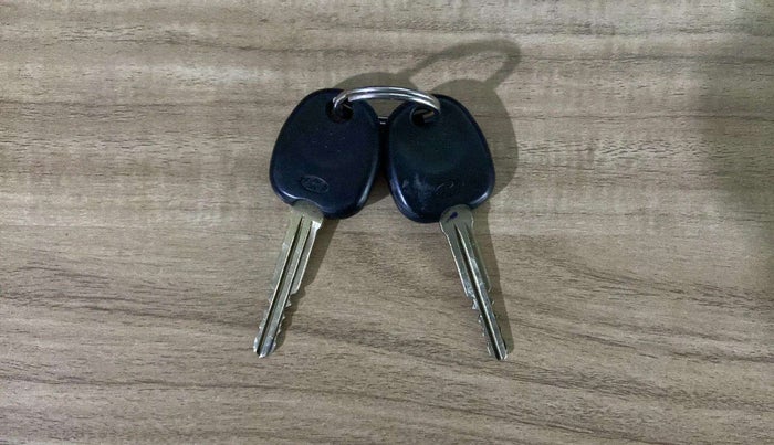 2018 Hyundai Eon ERA +, Petrol, Manual, 23,611 km, Key Close Up