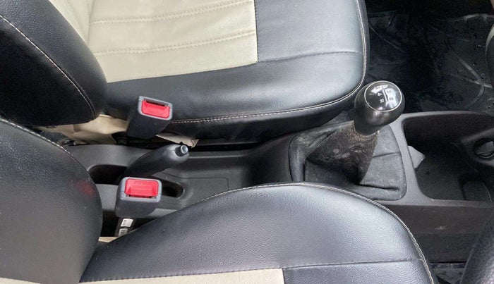 2018 Hyundai Eon ERA +, Petrol, Manual, 23,611 km, Gear Lever