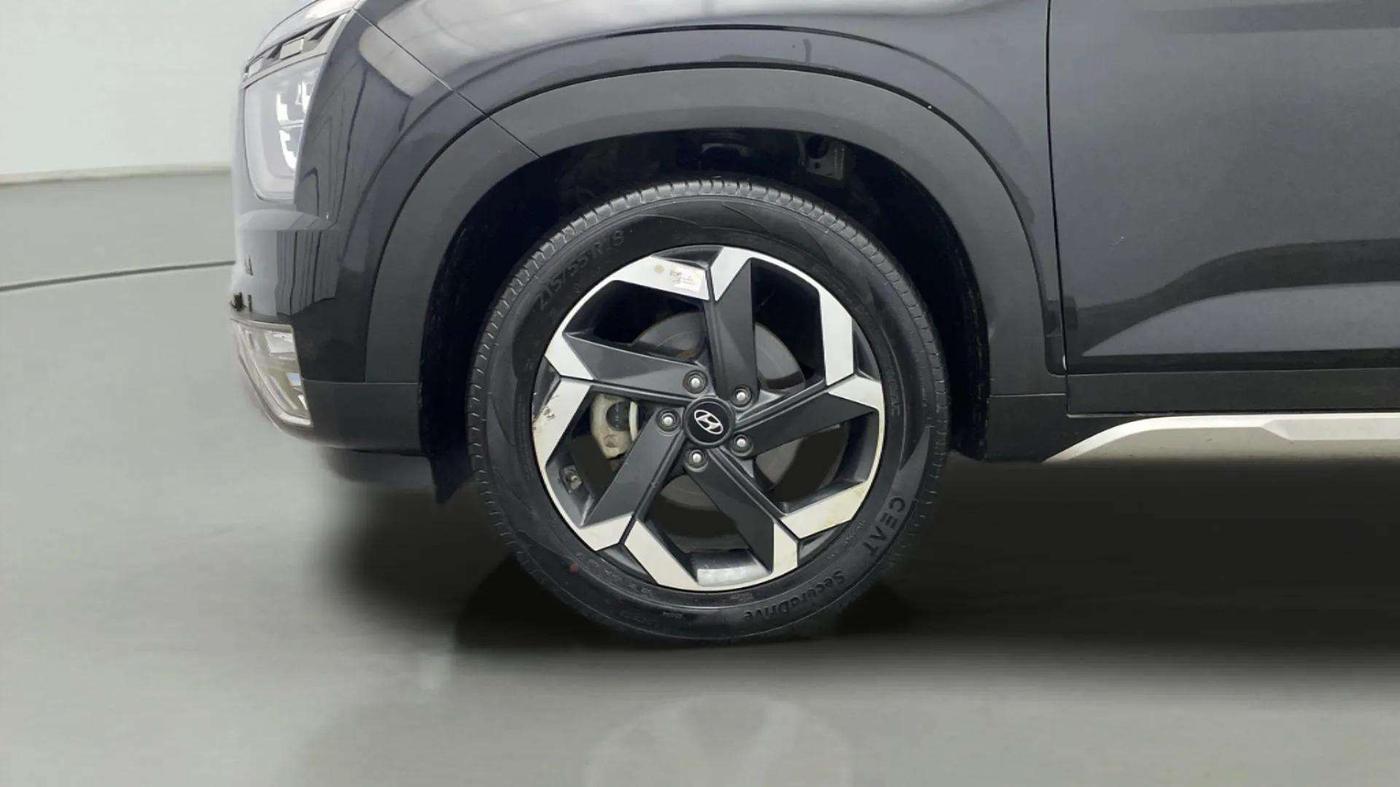 2021 Hyundai ALCAZAR PLATINUM 1.5 MT 7STR, Diesel, Manual, 56,459 km, Left Rear Wheel