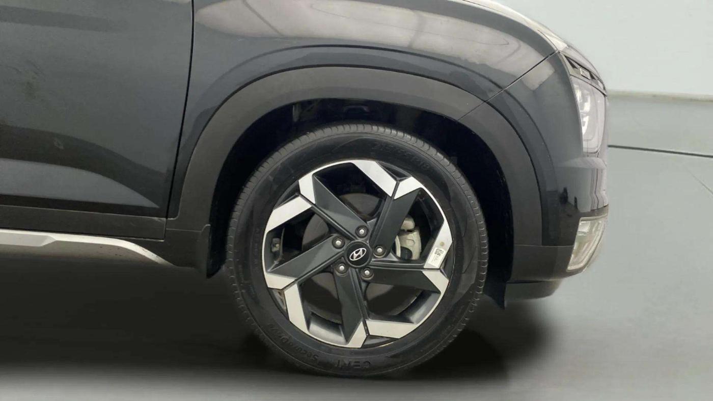 2021 Hyundai ALCAZAR PLATINUM 1.5 MT 7STR, Diesel, Manual, 56,459 km, Right Front Wheel