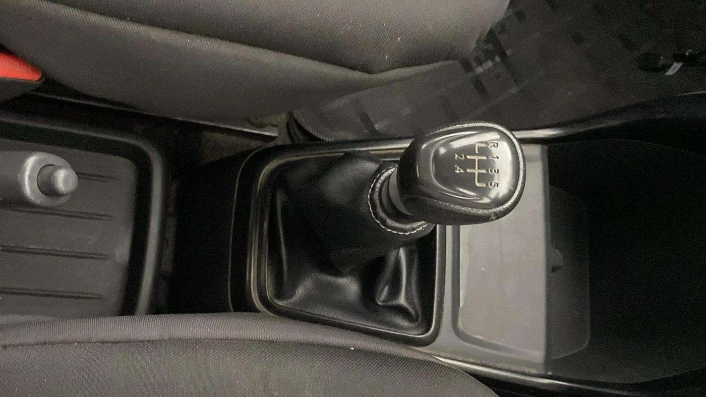 2021 Datsun Redi Go A, Petrol, Manual, 23,298 km, Gear Lever
