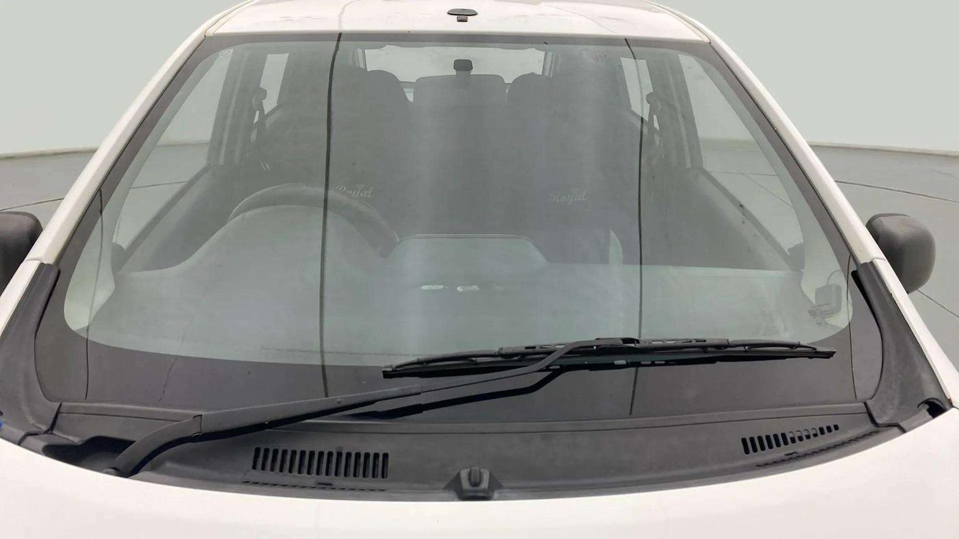 2021 Datsun Redi Go A, Petrol, Manual, 23,298 km, Front Windshield