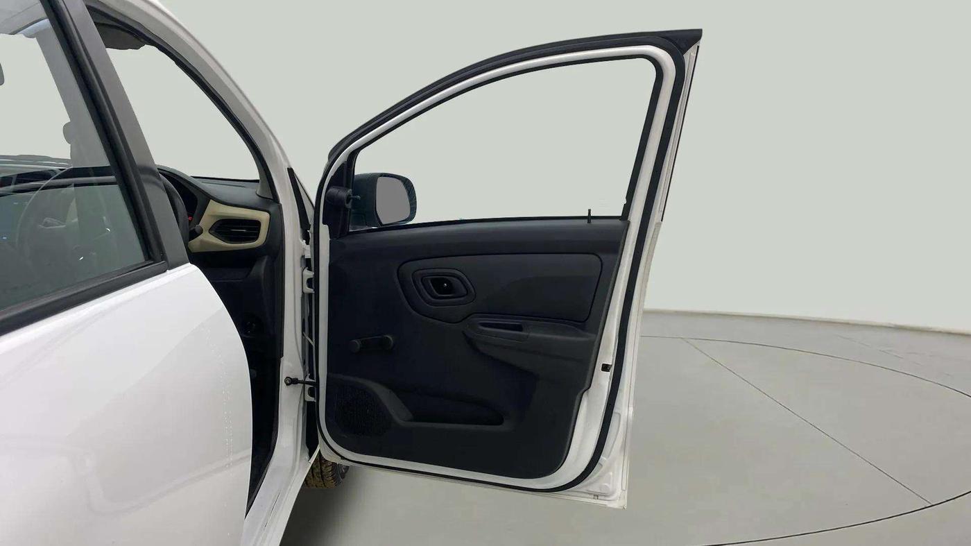 2021 Datsun Redi Go A, Petrol, Manual, 23,298 km, RHS Front Door