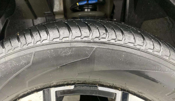 2022 Renault Kiger RXZ MT, Petrol, Manual, 81,174 km, Left Front Tyre Tread