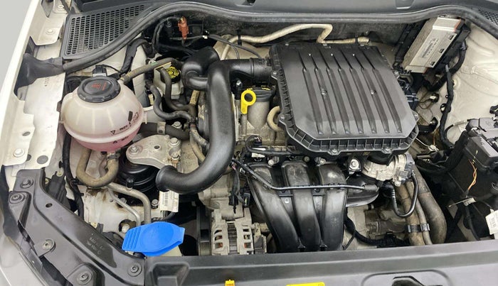2021 Volkswagen Polo TRENDLINE 1.0L, Petrol, Manual, 40,743 km, Engine View - Right