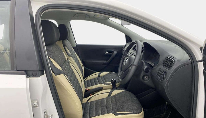 2021 Volkswagen Polo TRENDLINE 1.0L, Petrol, Manual, 40,743 km, Right Side Front Door Cabin