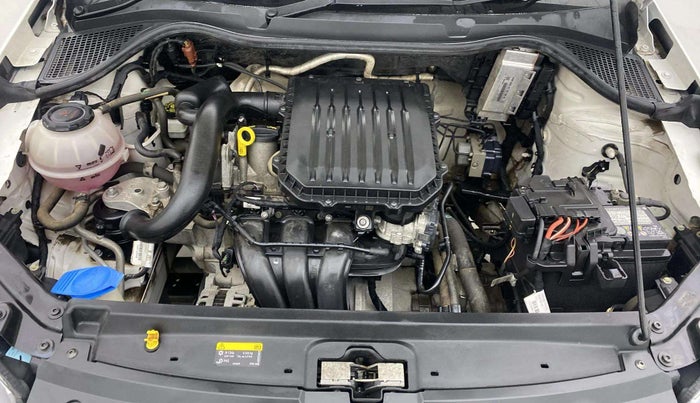 2021 Volkswagen Polo TRENDLINE 1.0L, Petrol, Manual, 40,743 km, Engine View