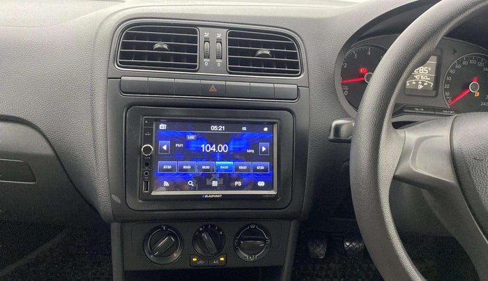 2021 Volkswagen Polo TRENDLINE 1.0L, Petrol, Manual, 40,743 km, Air Conditioner