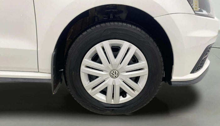 2021 Volkswagen Polo TRENDLINE 1.0L, Petrol, Manual, 40,743 km, Right Front Wheel