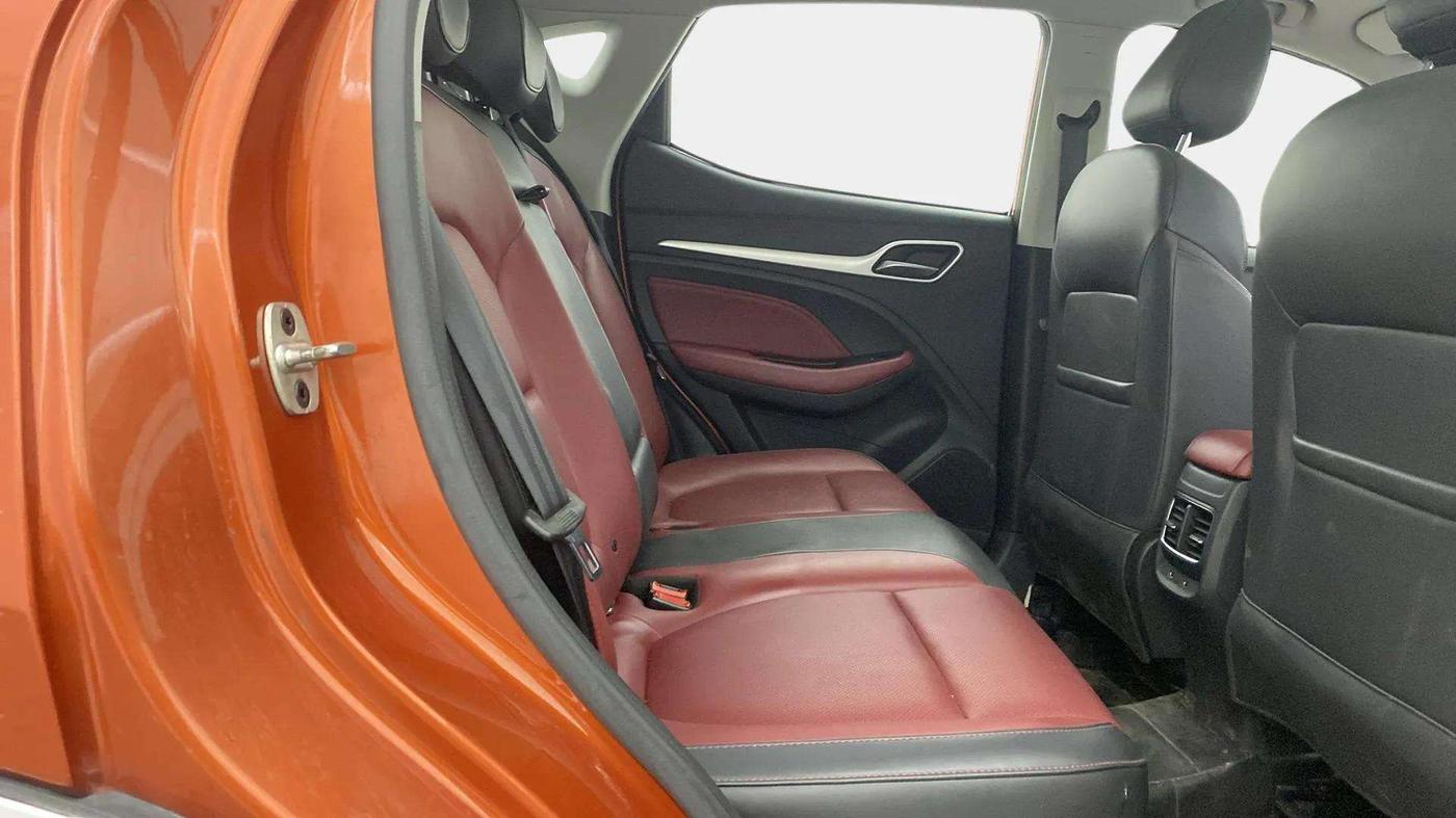 2022 MG ASTOR SAVVY 1.3 TURBO AT S RED, Petrol, Automatic, 17,486 km, Right Side Rear Door Cabin