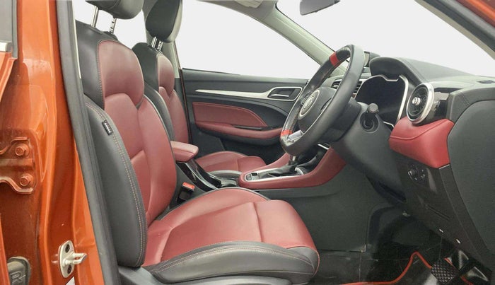 2022 MG ASTOR SAVVY 1.3 TURBO AT S RED, Petrol, Automatic, 17,486 km, Right Side Front Door Cabin