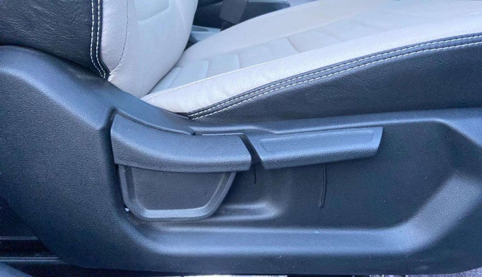 2023 Hyundai NEW I20 Sportz 1.2 IVT, Petrol, Automatic, 14,966 km, Driver Side Adjustment Panel