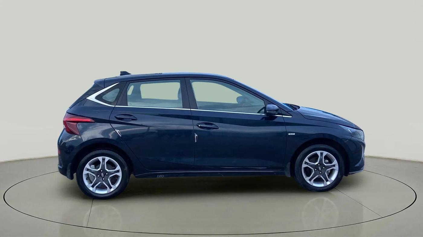 2023 Hyundai NEW I20 Sportz 1.2 IVT, Petrol, Automatic, 15,005 km, Right Side View