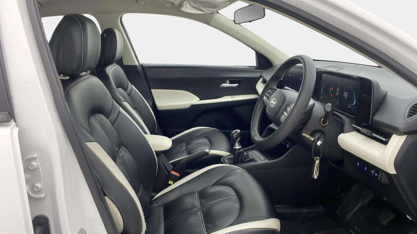 2023 Hyundai Verna S MT 1.5 MPI, Petrol, Manual, 30,618 km, Right Side Front Door Cabin