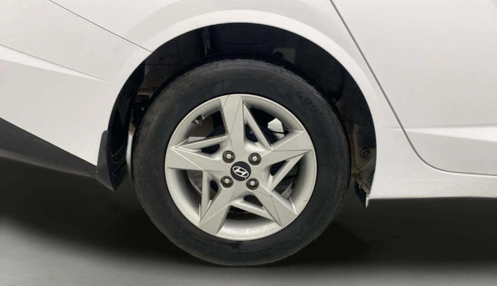 2023 Hyundai Verna S MT 1.5 MPI, Petrol, Manual, 30,424 km, Right Rear Wheel